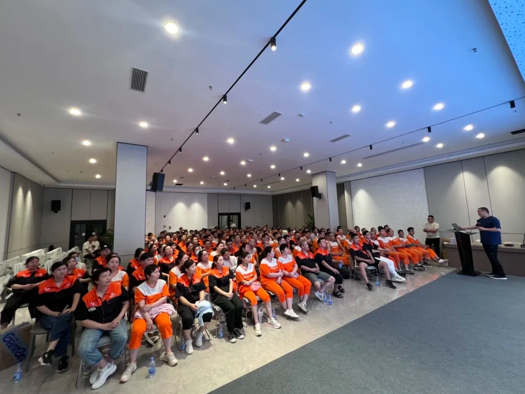 �b�似�����������g�����c�Fꠅf(xi��)������ƪ��