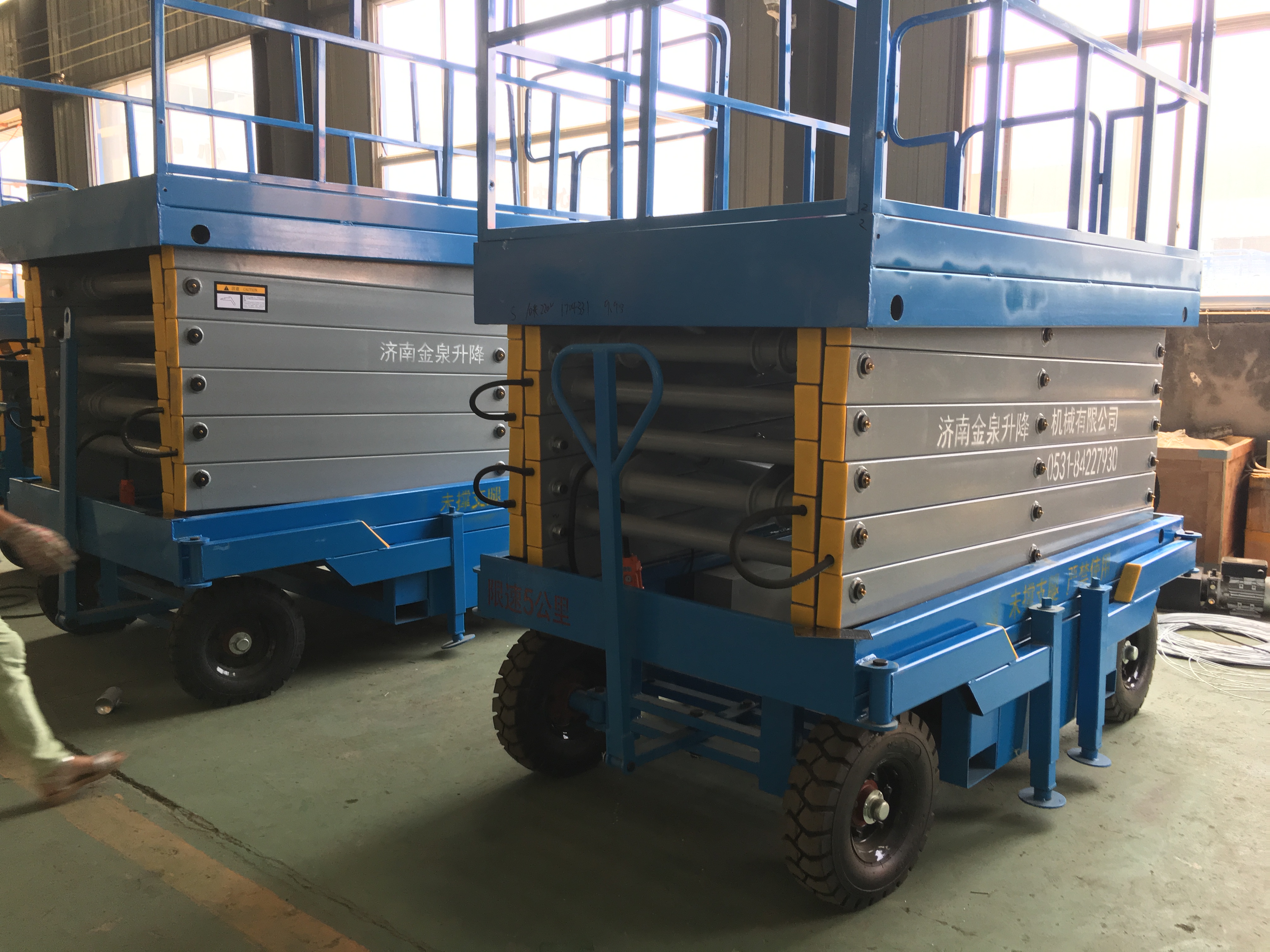 發(fā)泰安10m14m移動升降機(jī)