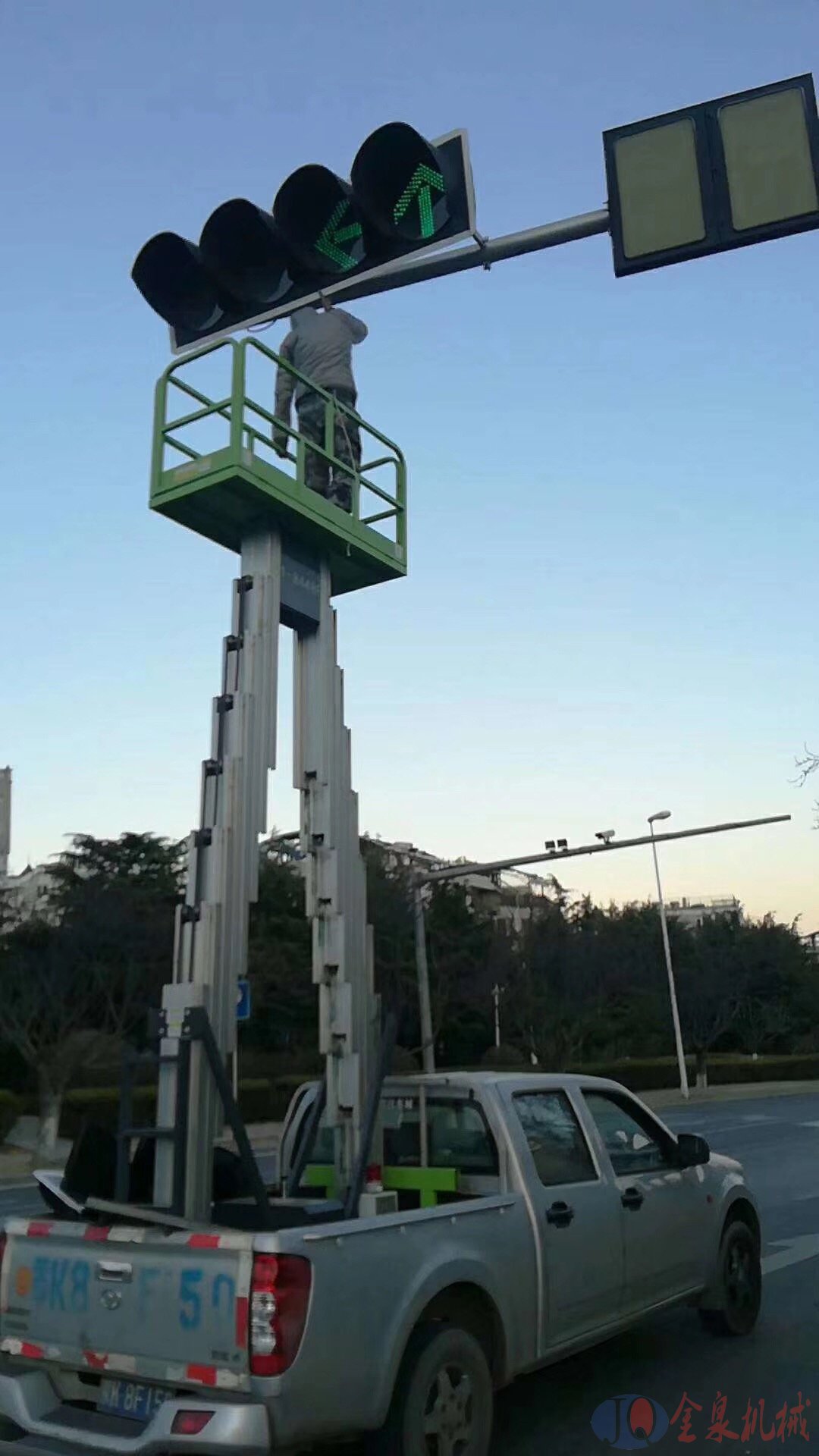 車載式鋁合金升降機(jī)