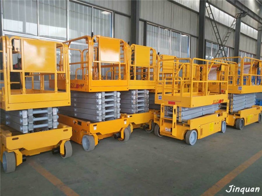 自行升降平臺(tái)